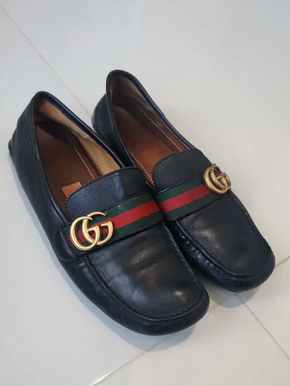 Gucci Black Leather Loafers with Green and Red Web & Gold Double G